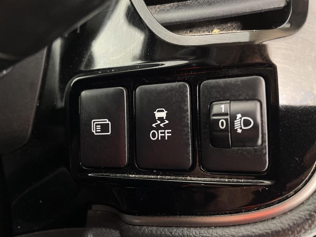 Photo '24' of Mitsubishi Outlander Photo '24' of Mitsubishi Outlander