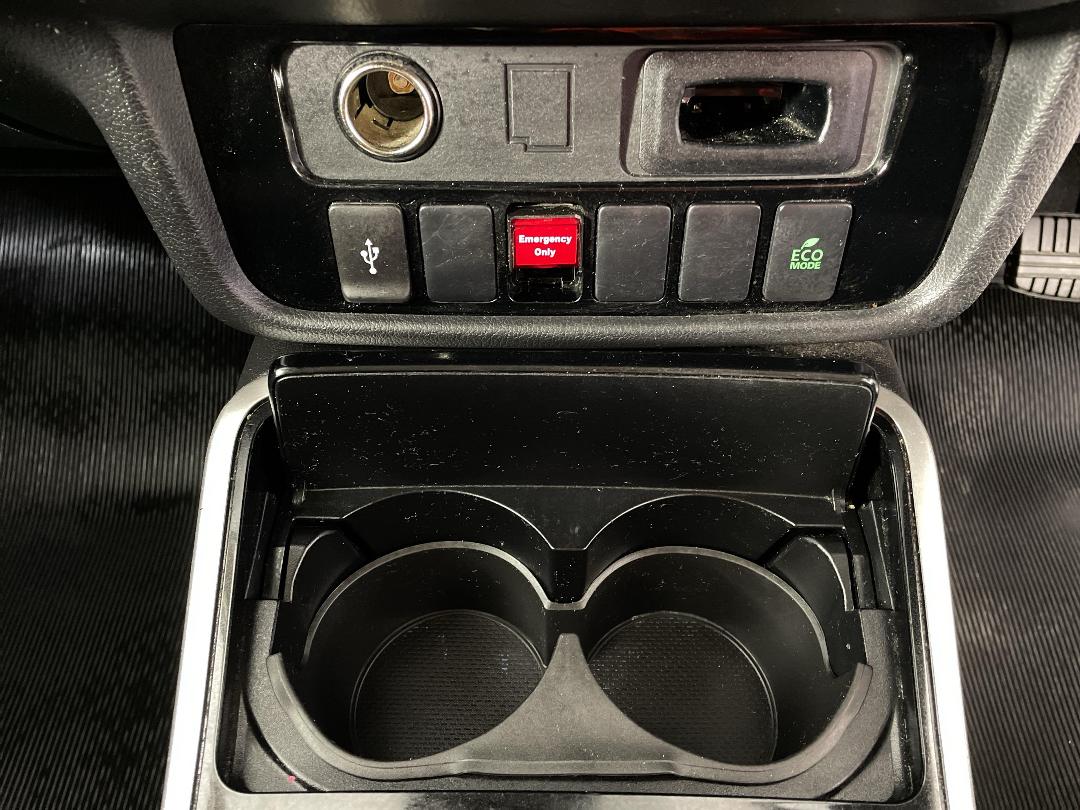 Photo '27' of Mitsubishi Outlander Photo '27' of Mitsubishi Outlander