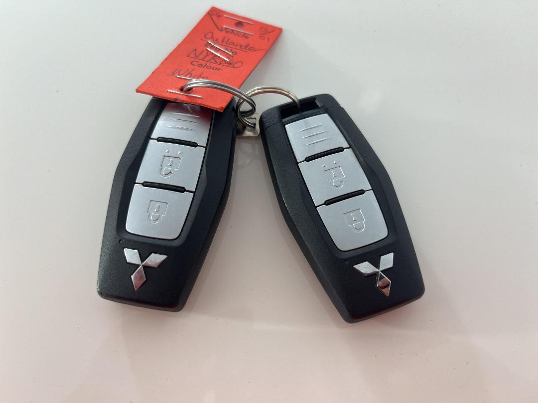 Photo '22' of Mitsubishi Outlander Photo '22' of Mitsubishi Outlander