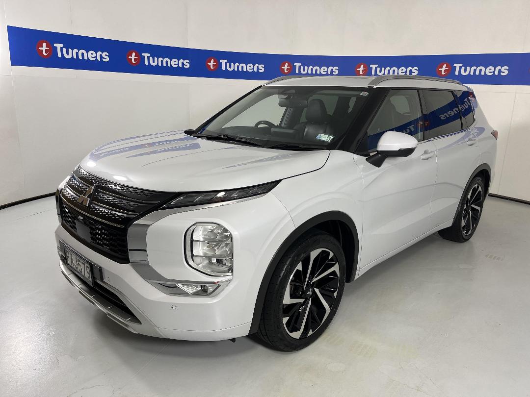 Photo '4' of Mitsubishi Outlander Photo '4' of Mitsubishi Outlander