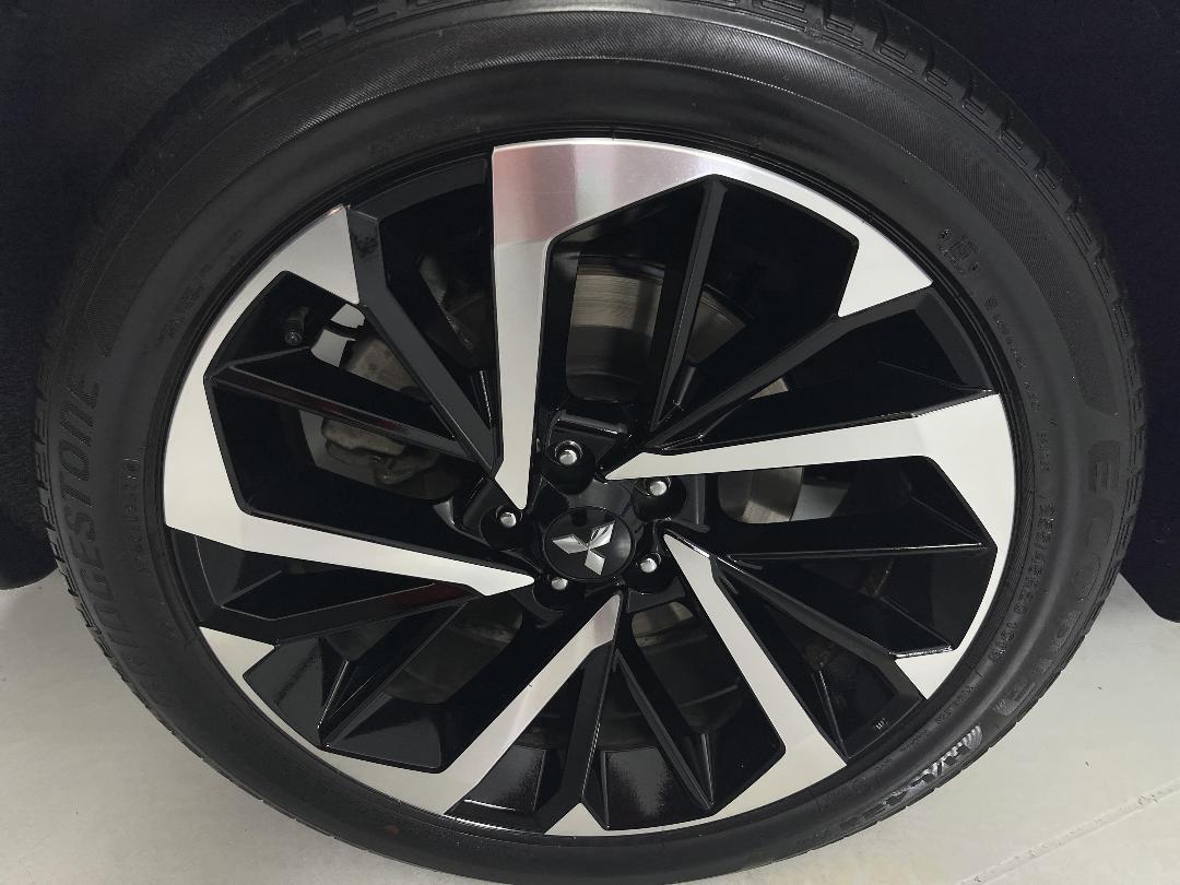 Photo '12' of Mitsubishi Outlander Photo '12' of Mitsubishi Outlander