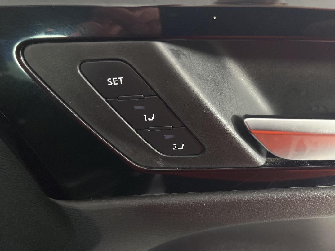 Photo '27' of Mitsubishi Outlander Photo '27' of Mitsubishi Outlander