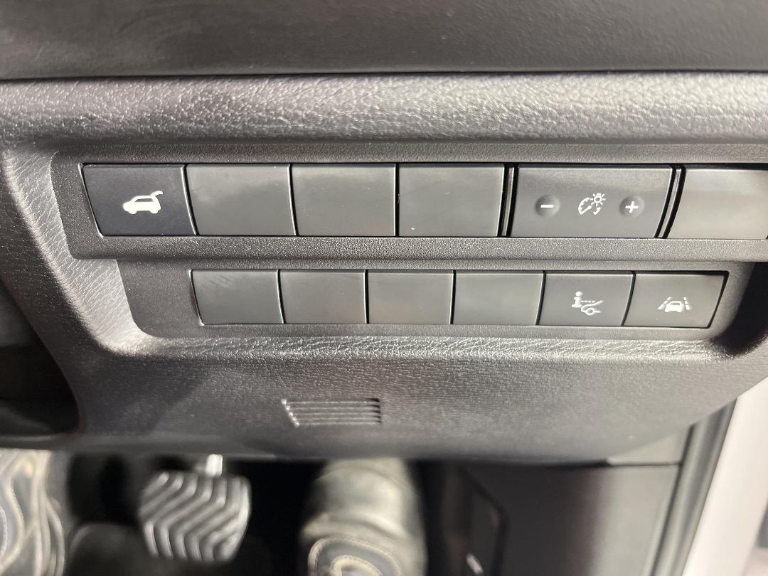 Photo '32' of Mitsubishi Outlander Photo '32' of Mitsubishi Outlander