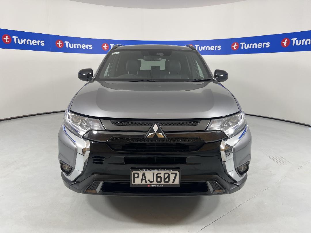 Photo '2' of Mitsubishi Outlander Photo '2' of Mitsubishi Outlander