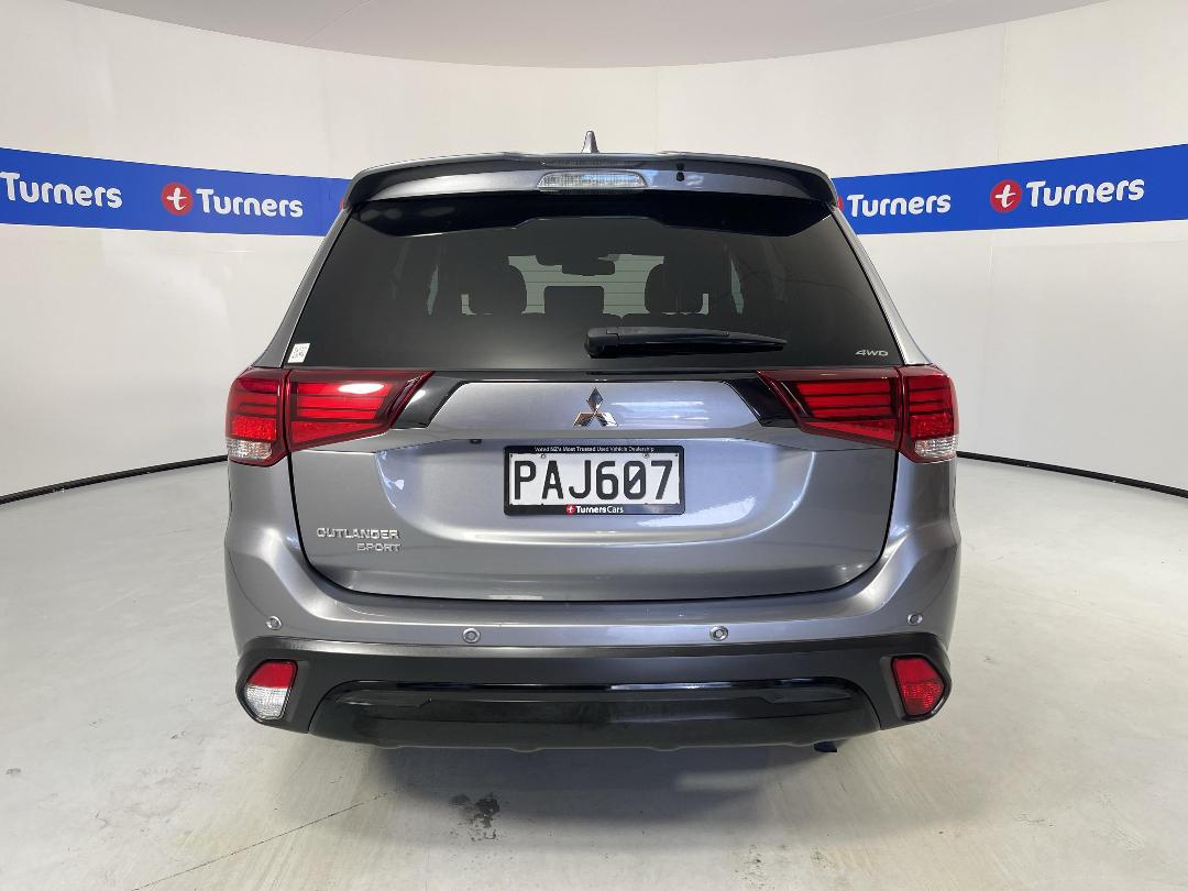 Photo '6' of Mitsubishi Outlander Photo '6' of Mitsubishi Outlander