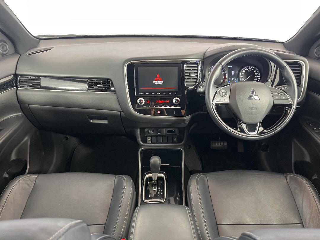 Photo '17' of Mitsubishi Outlander Photo '17' of Mitsubishi Outlander