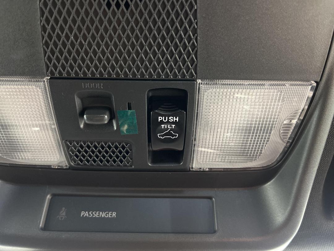 Photo '32' of Mitsubishi Outlander Photo '32' of Mitsubishi Outlander