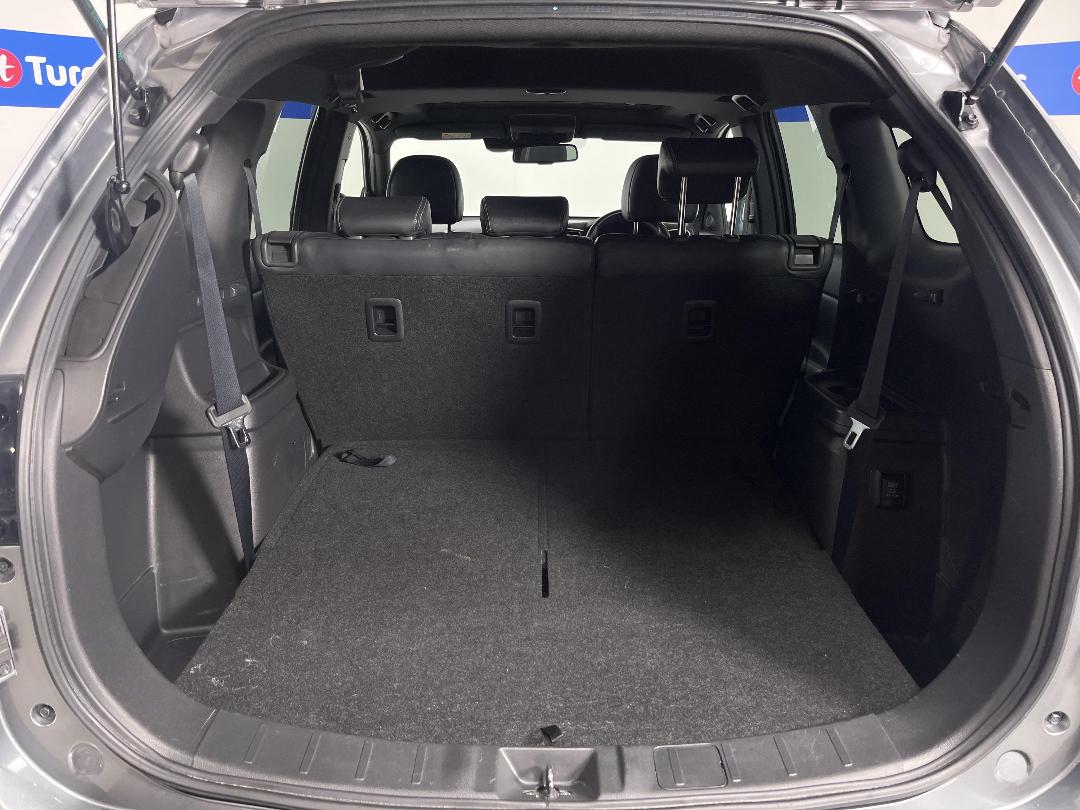 Photo '14' of Mitsubishi Outlander