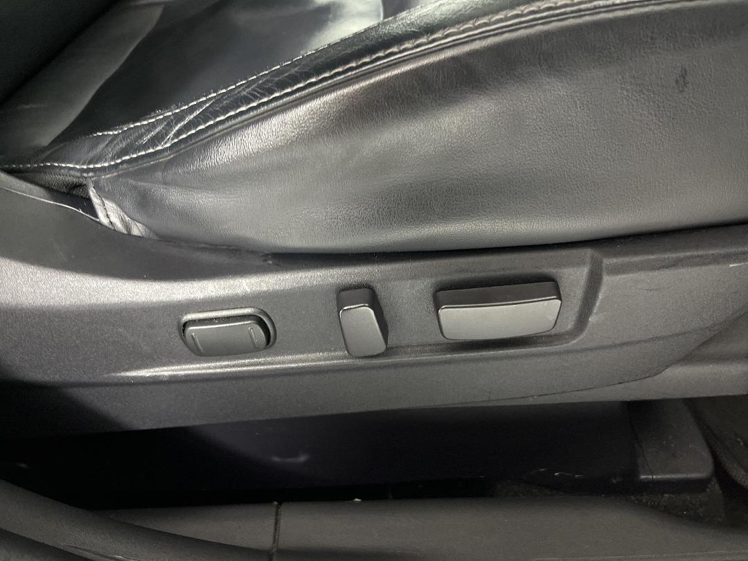 Photo '29' of Mitsubishi Outlander