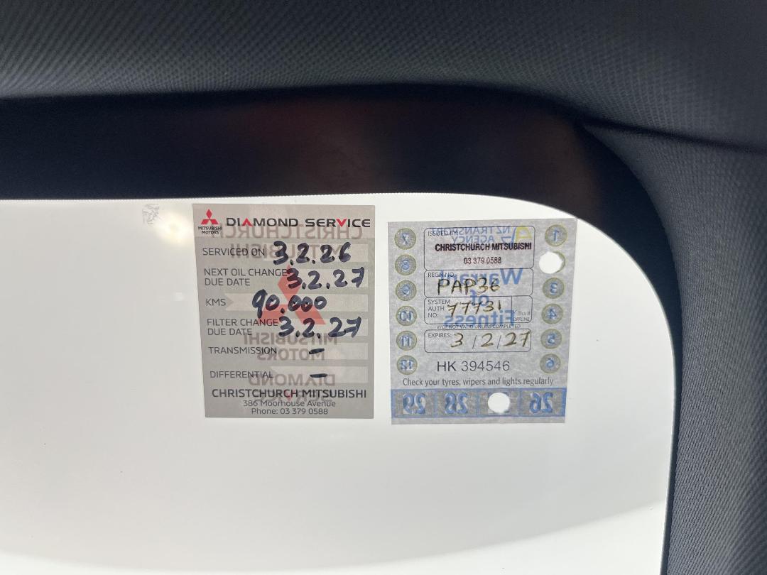 Photo '31' of Mitsubishi Outlander