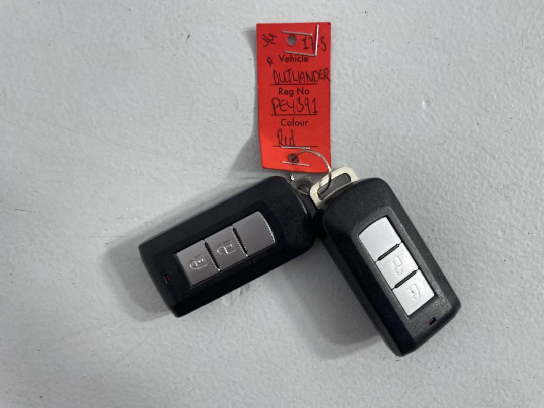 Photo '22' of Mitsubishi Outlander