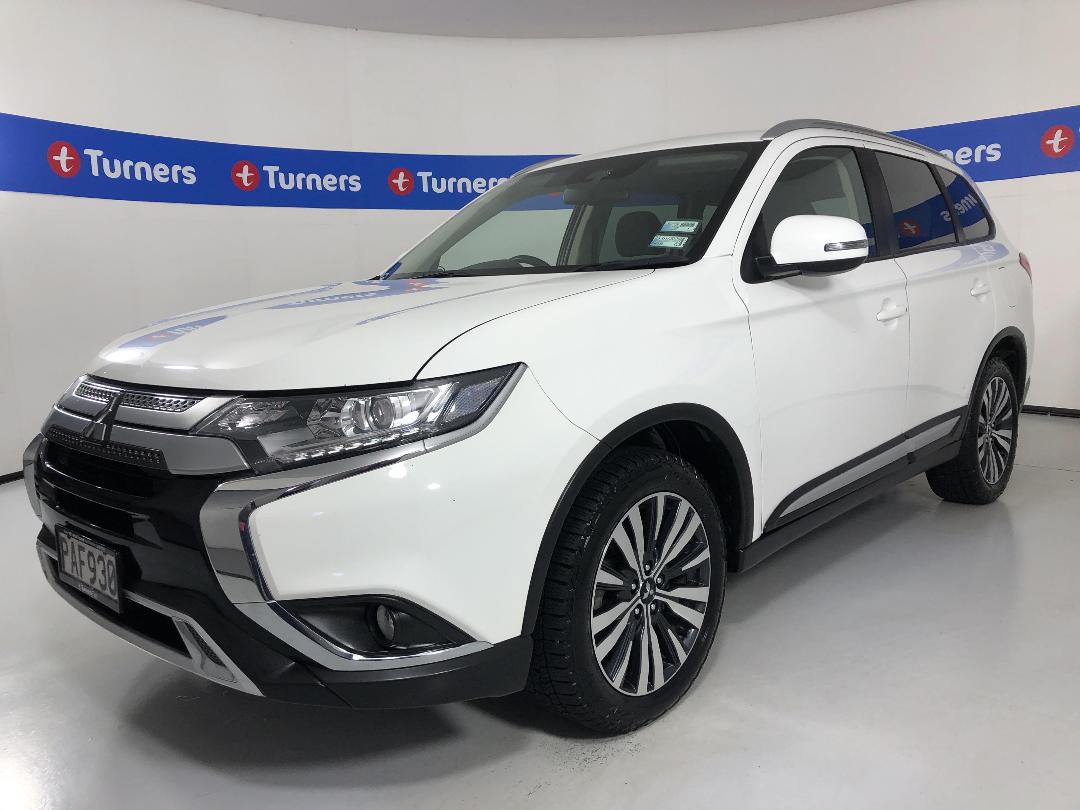 Photo '4' of Mitsubishi Outlander