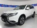Thumbnail '4' of Mitsubishi Outlander