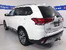 Thumbnail '5' of Mitsubishi Outlander
