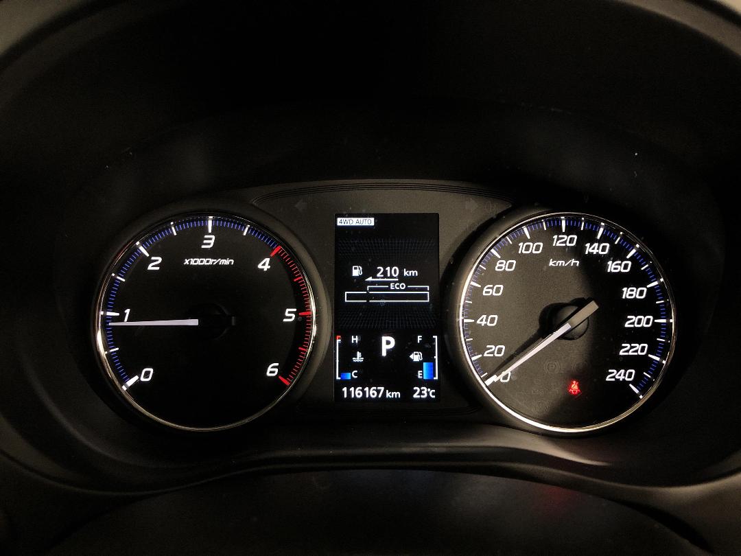 Photo '21' of Mitsubishi Outlander