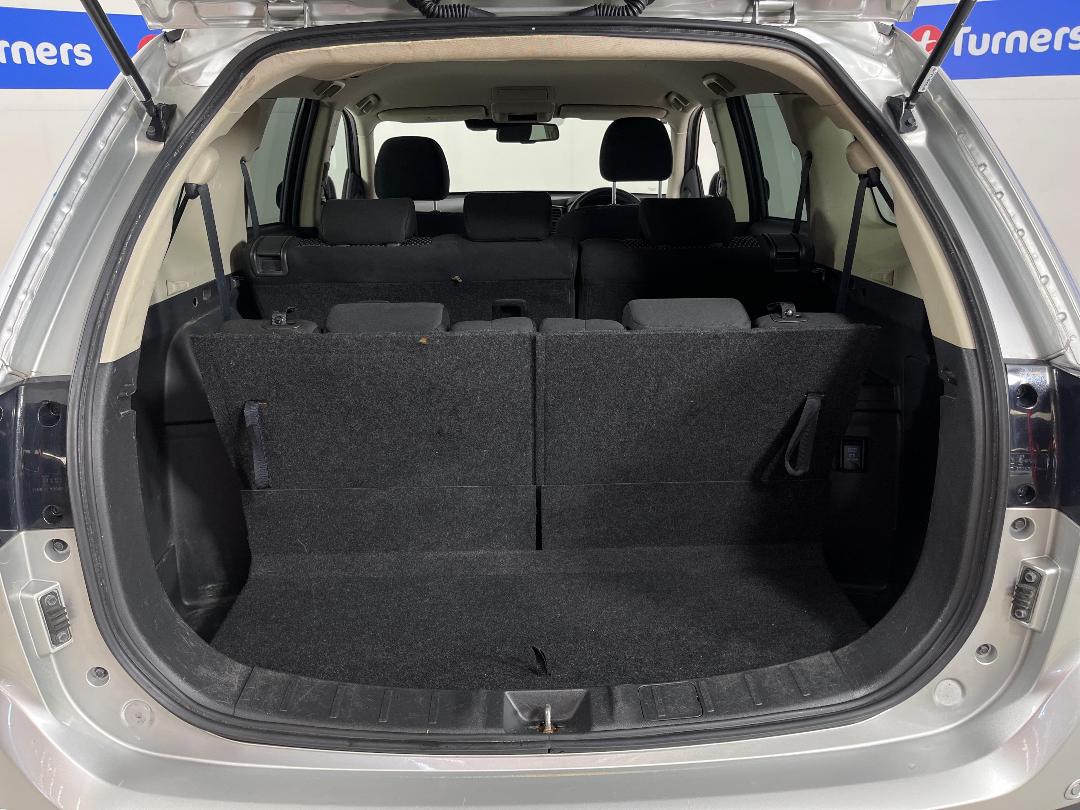 Photo '14' of Mitsubishi Outlander Photo '14' of Mitsubishi Outlander