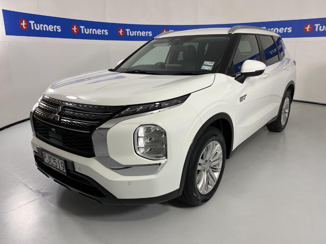 Photo '4' of Mitsubishi Outlander Photo '4' of Mitsubishi Outlander