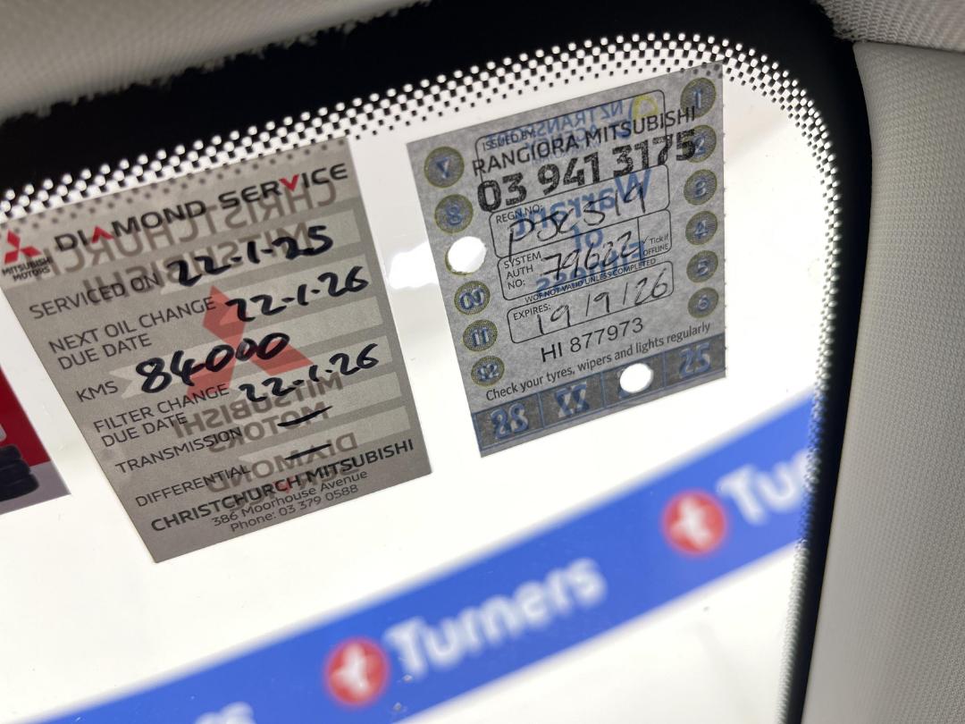 Photo '23' of Mitsubishi Outlander Photo '23' of Mitsubishi Outlander