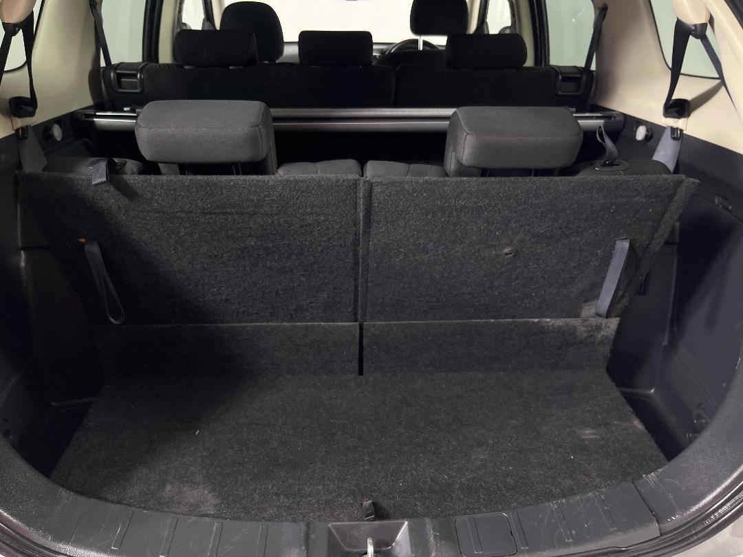 Photo '29' of Mitsubishi Outlander