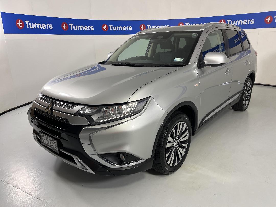 Photo '4' of Mitsubishi Outlander