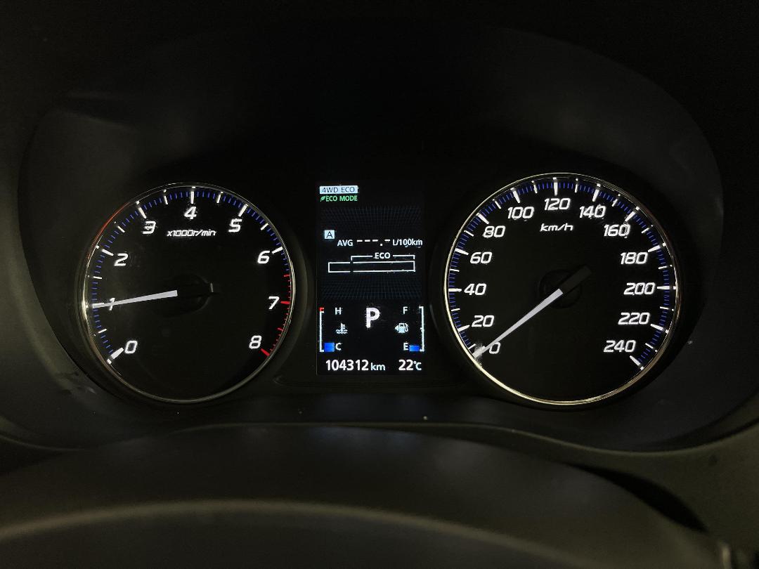 Photo '21' of Mitsubishi Outlander