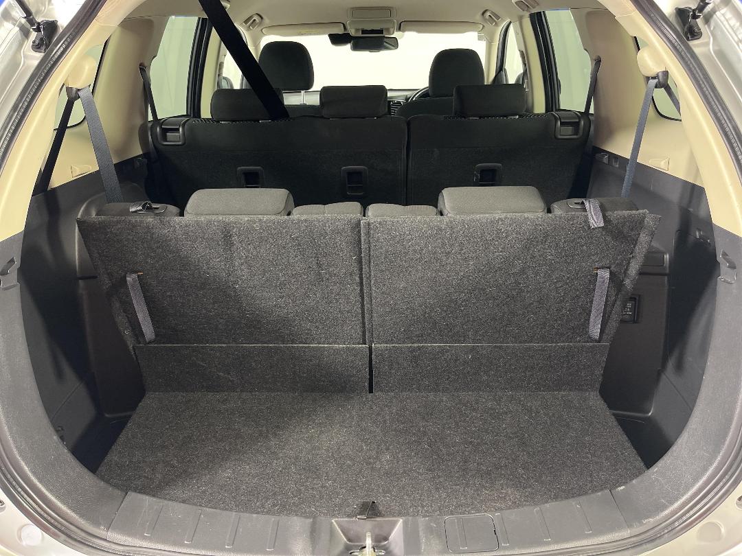 Photo '29' of Mitsubishi Outlander