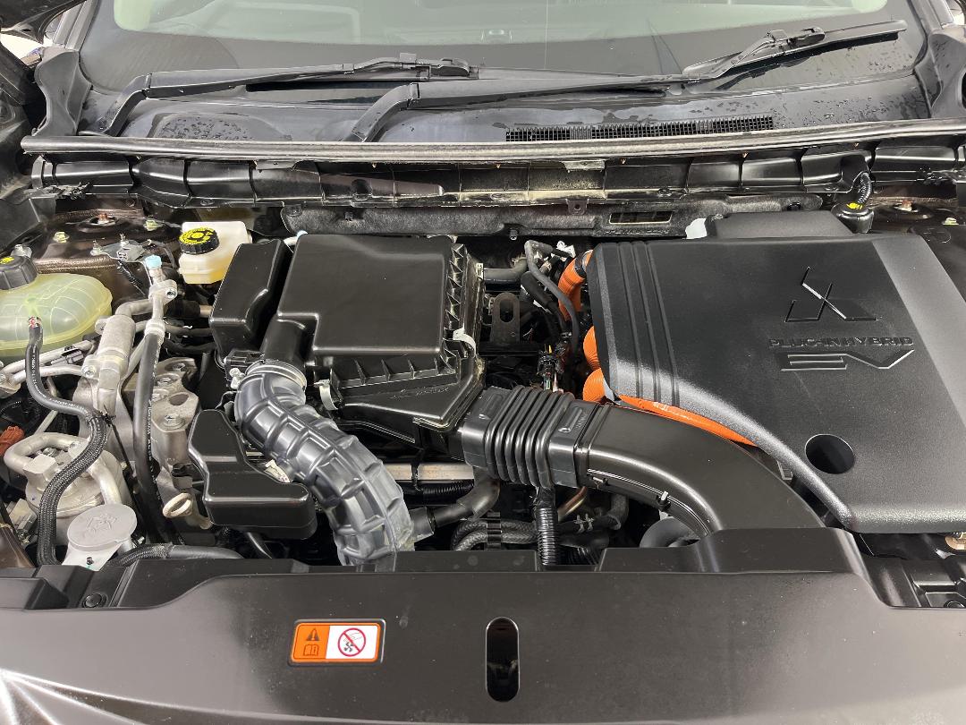 Photo '13' of Mitsubishi Outlander