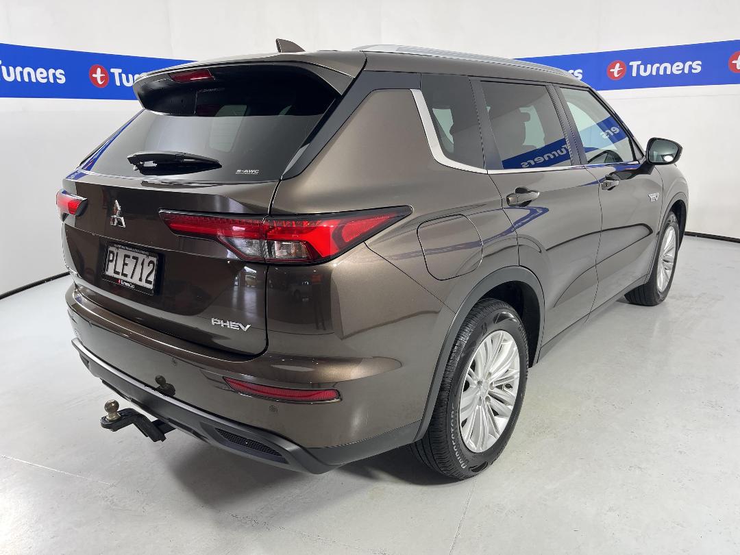 Photo '7' of Mitsubishi Outlander