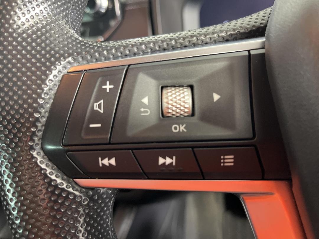 Photo '25' of Mitsubishi Outlander