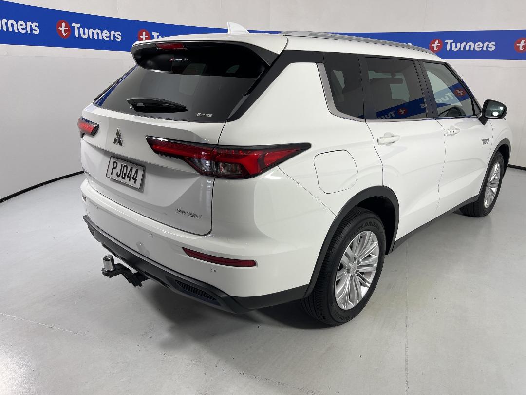 Photo '7' of Mitsubishi Outlander