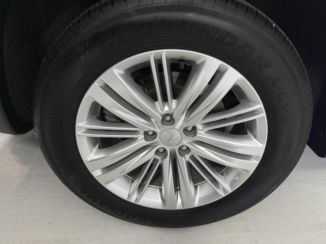 Photo '12' of Mitsubishi Outlander