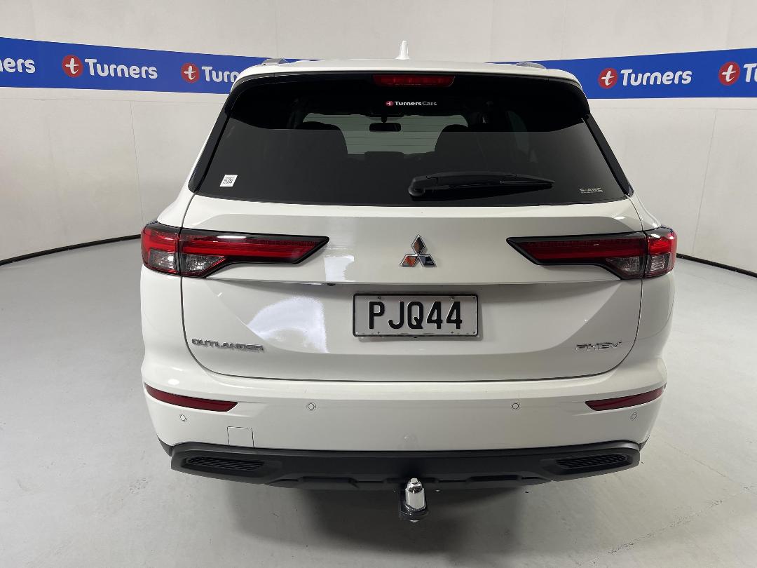 Photo '6' of Mitsubishi Outlander