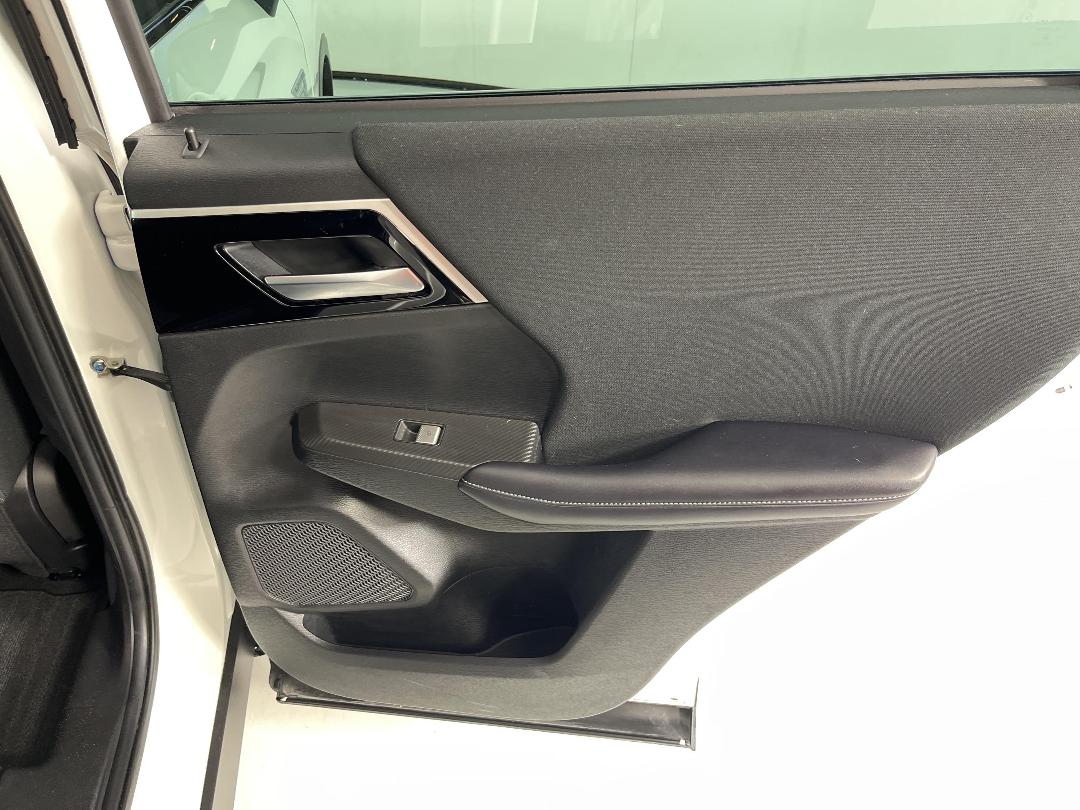 Photo '19' of Mitsubishi Outlander