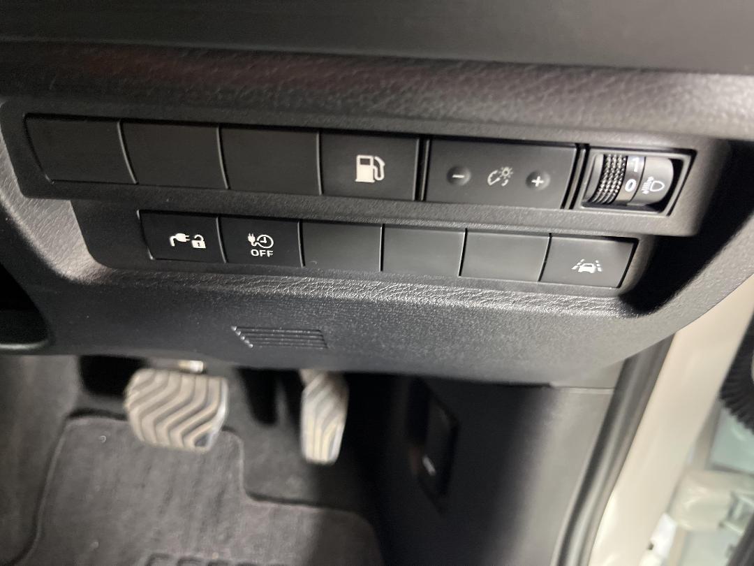 Photo '27' of Mitsubishi Outlander