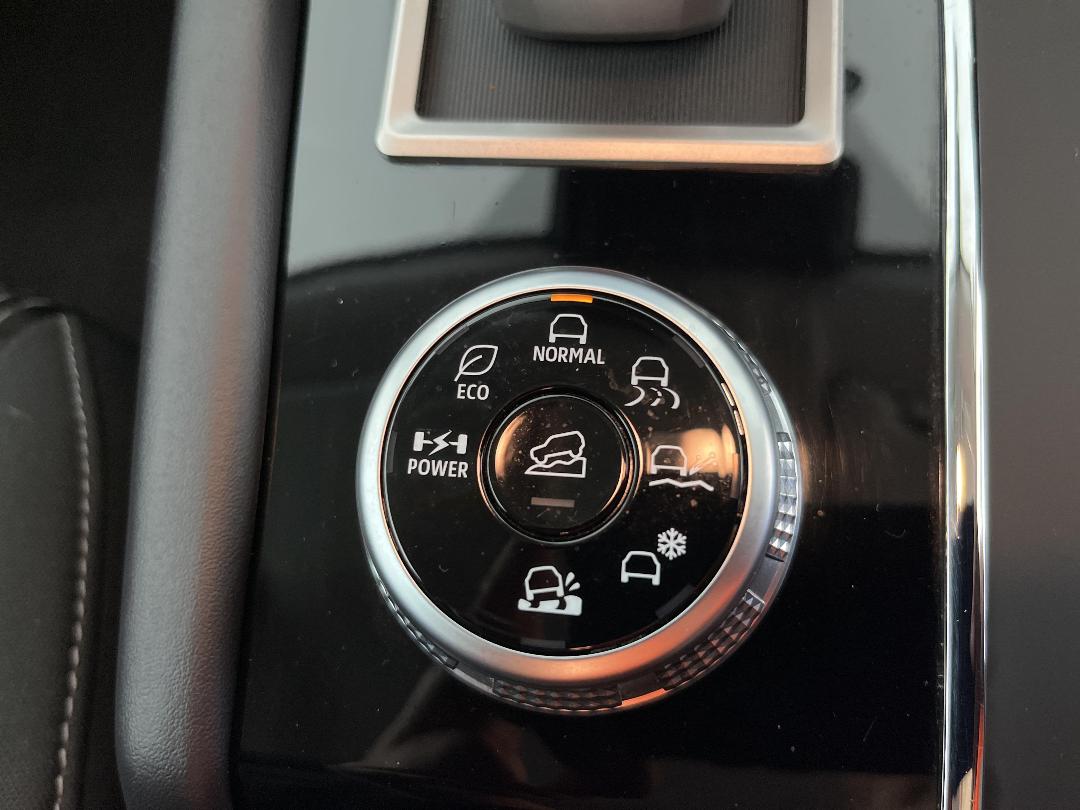 Photo '30' of Mitsubishi Outlander