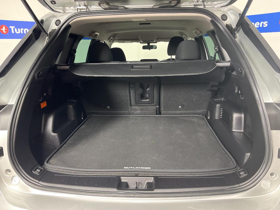 Photo '14' of Mitsubishi Outlander Photo '14' of Mitsubishi Outlander