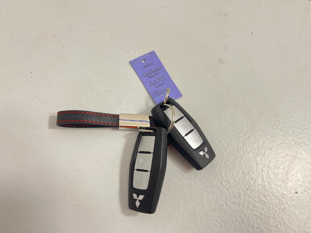 Photo '22' of Mitsubishi Outlander Photo '22' of Mitsubishi Outlander