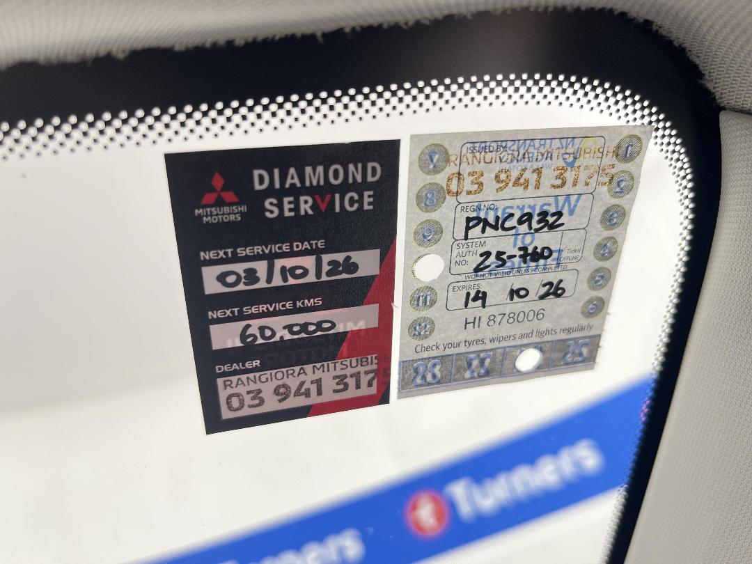 Photo '23' of Mitsubishi Outlander Photo '23' of Mitsubishi Outlander