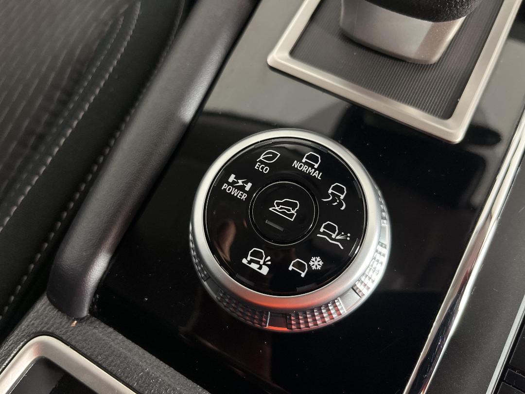 Photo '27' of Mitsubishi Outlander Photo '27' of Mitsubishi Outlander