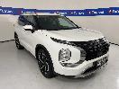 Thumbnail '1' of Mitsubishi Outlander