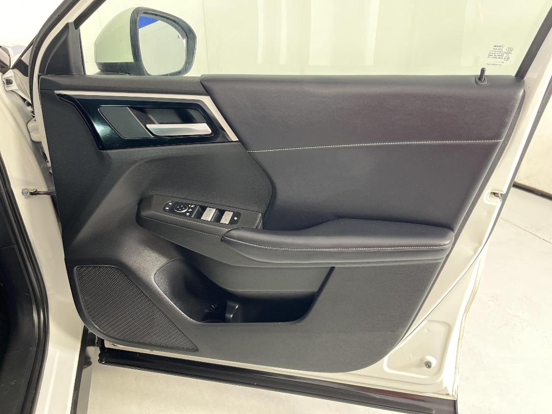 Photo '15' of Mitsubishi Outlander