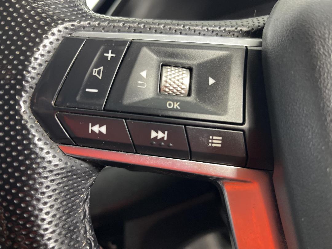 Photo '25' of Mitsubishi Outlander