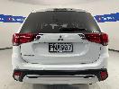 Thumbnail '6' of Mitsubishi Outlander