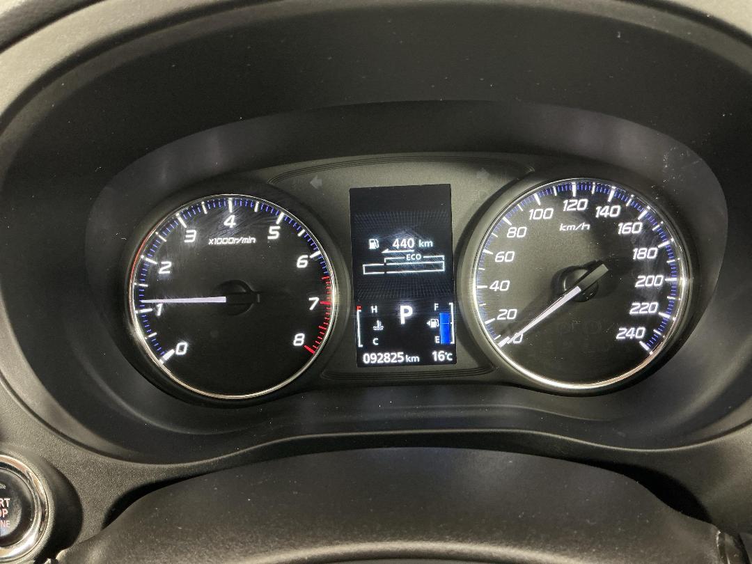 Photo '21' of Mitsubishi Outlander