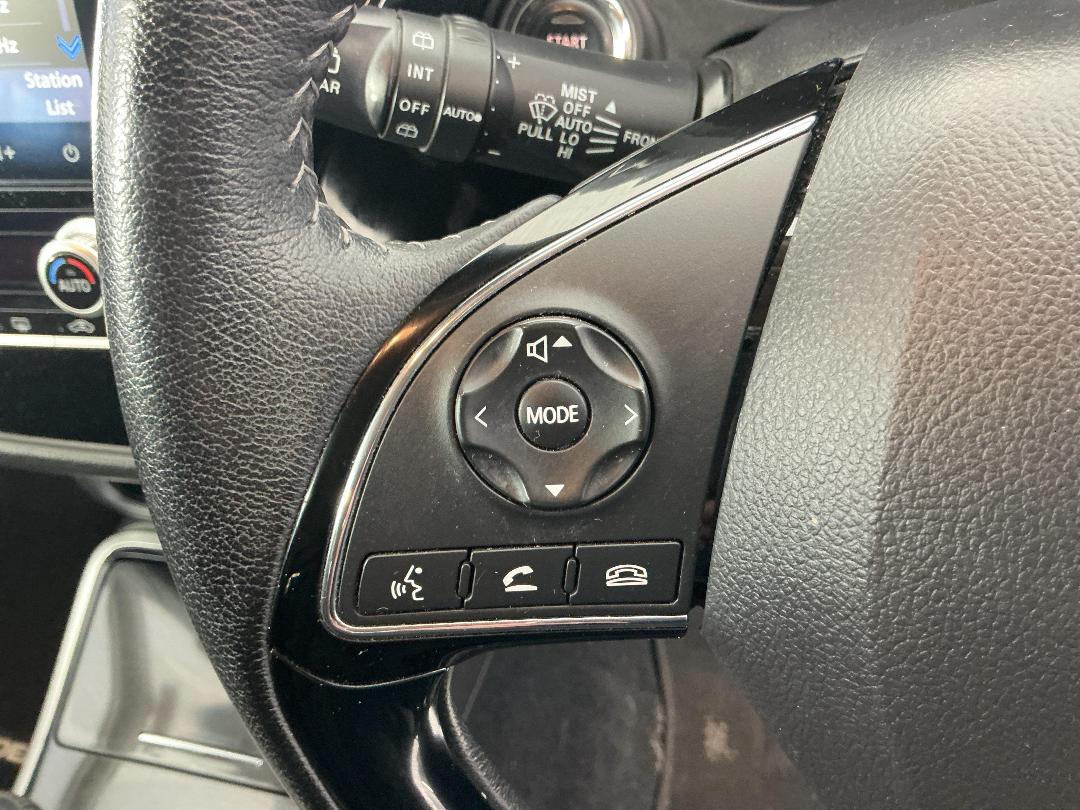 Photo '27' of Mitsubishi Outlander