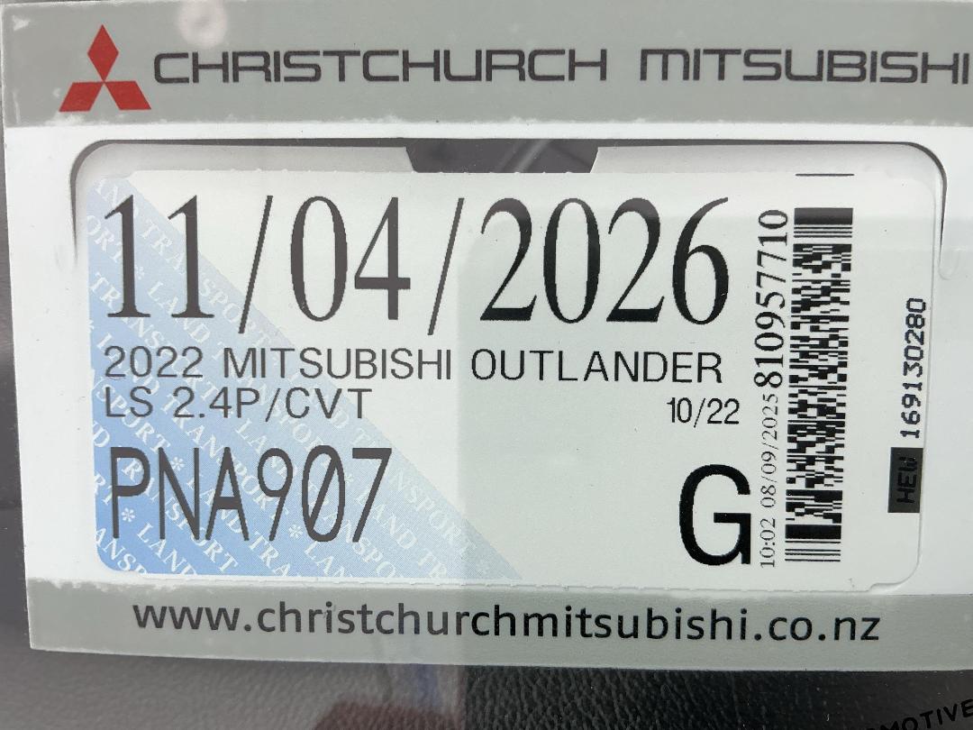 Photo '29' of Mitsubishi Outlander