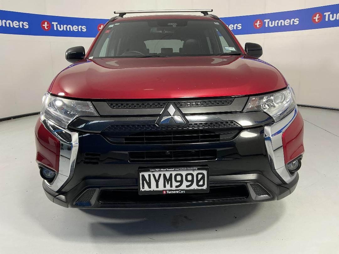 Photo '2' of Mitsubishi Outlander Photo '2' of Mitsubishi Outlander