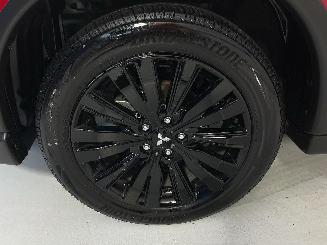 Photo '10' of Mitsubishi Outlander Photo '10' of Mitsubishi Outlander