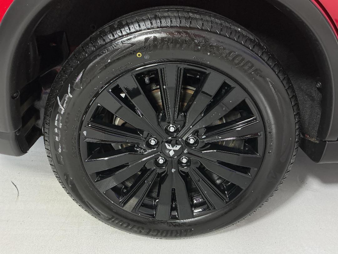 Photo '12' of Mitsubishi Outlander Photo '12' of Mitsubishi Outlander