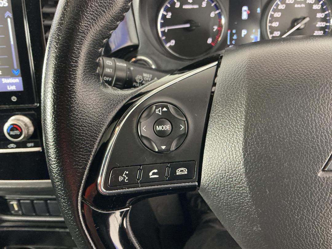 Photo '24' of Mitsubishi Outlander Photo '24' of Mitsubishi Outlander